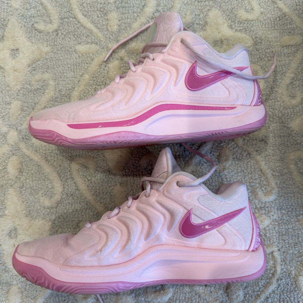 Nike Aunt Pearl KD 17 Sneakers
